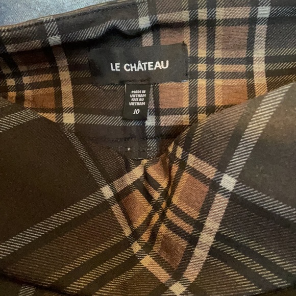 A near new pant by Le Chateau, size 10 - Picture 2 of 4